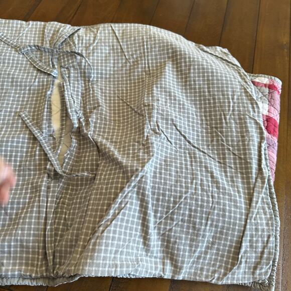 Pottery Barn Set of 2 Red Gray Quilted Plaid Cotton Pillow Shams Standard - Picture 2 of 6